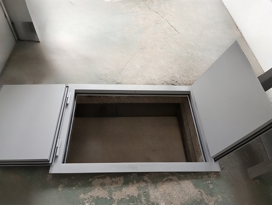 Двустворчатый люк